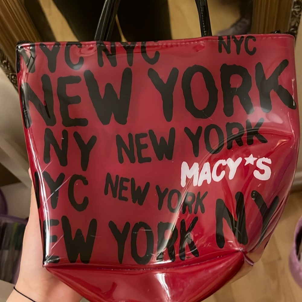 Macy’s red New York bag y2k